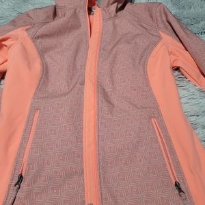 Free Tech jacket in Orange color use, but in  good condicion.